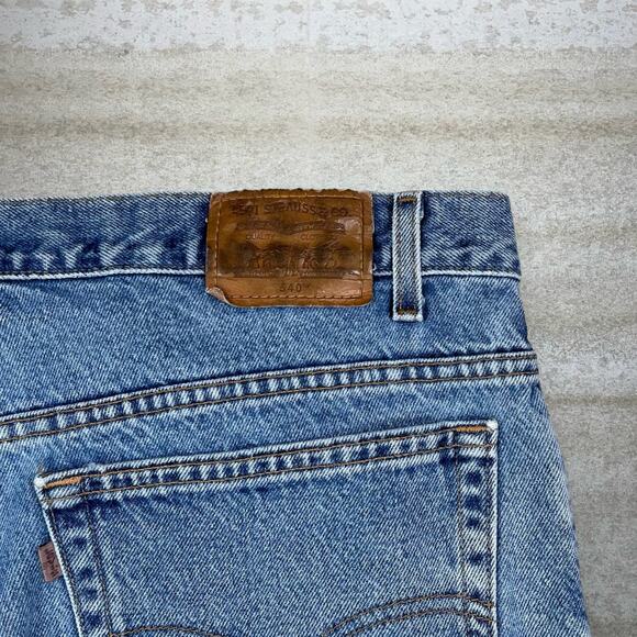 Vintage 90s Levis 540 Jeans 42x32 Relaxed Fit Medium Wash Denim Copper - Picture 4 of 5